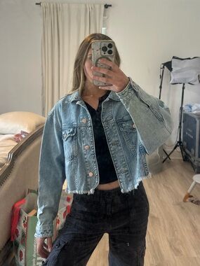 Wild fable light wash distressed denim jacket